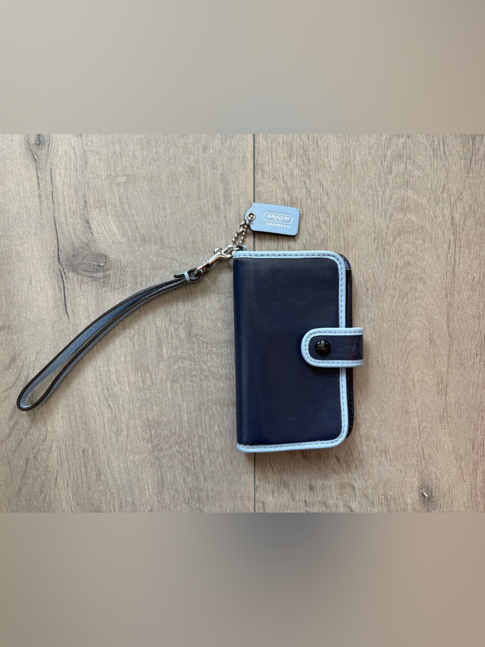 Coach Legacy Leather Phone Wristlet Wallet Navy Blue iPhone Case Y2K
